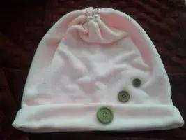 宝宝月子帽裁剪制作方法,简单的月子帽教程