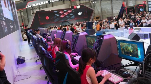 赤度棱镜轴游戏键盘,赤度键盘购买渠道