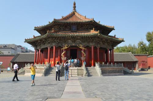 沈阳故宫是谁建造的皇宫,中国仅存的两大宫殿沈阳故宫