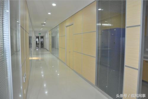 铝型材玻璃隔断框架,铝型材隔断是怎样报价的