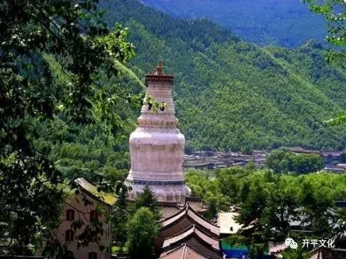 品读之约：锁在深山人未识