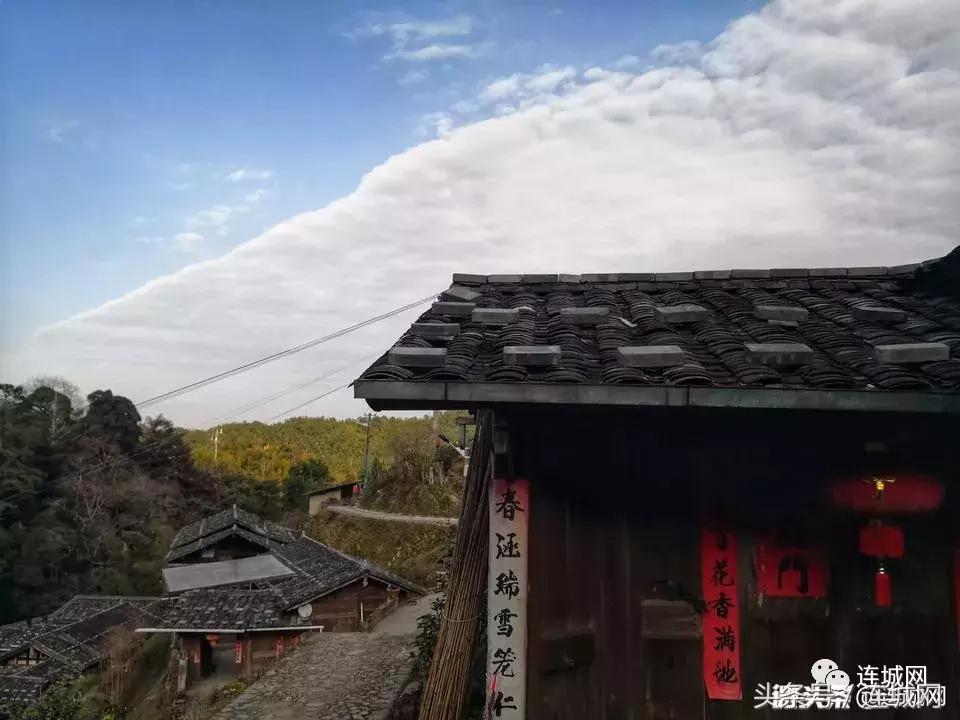 连城再现“云墙”如同“星际穿越”……