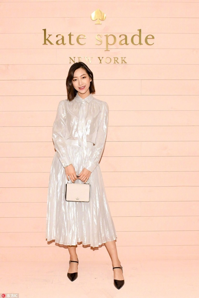 郑秀妍出席巴黎时装周2020年,郑秀妍巴黎时装周王者归来