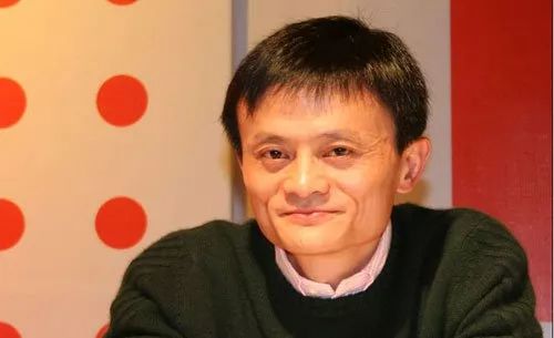 马云和王健林的成功经历,44岁负债起家创造千亿商业帝国