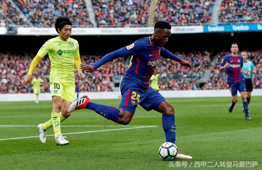 巴萨近2米高的黑又硬带来了新*器武**，但一脚效仿小罗的传球却遭批