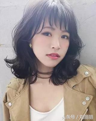 脸大的女生盘什么样的发型好看,大脸盘的妹子什么发型好看