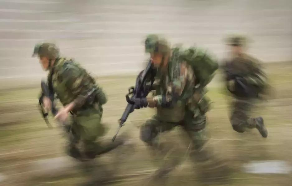 07式作战靴被淘汰了吗,07款作战靴穿坏了