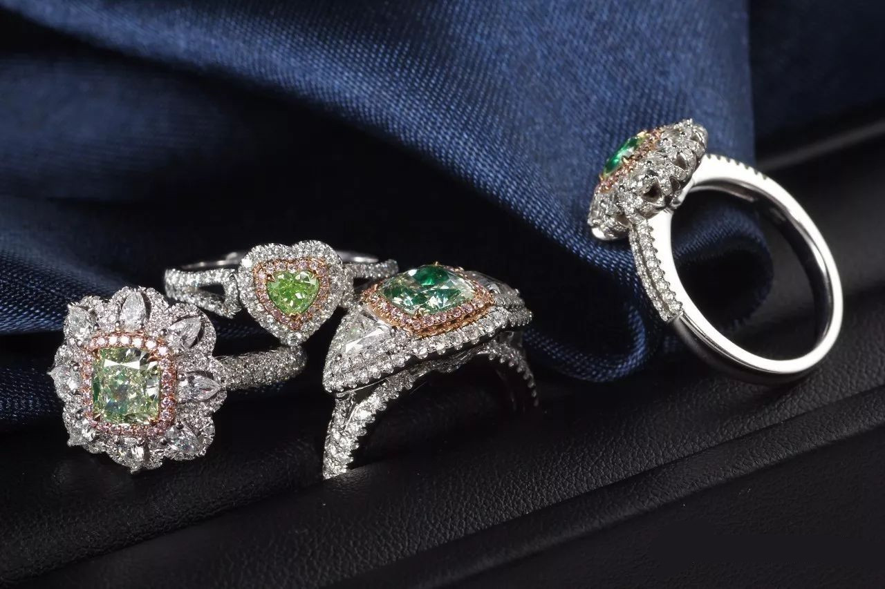 彩钻配什么颜色衣服,七彩钻宝石搭配衣服