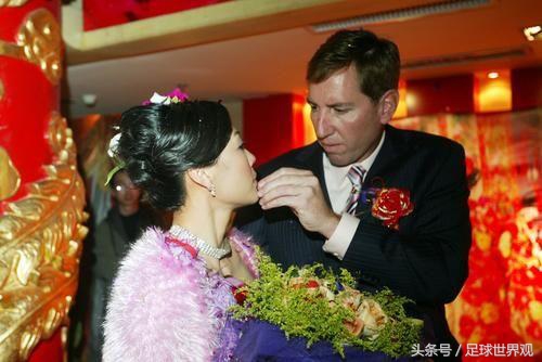 铿锵玫瑰成员“网恋”老外旅居美国为中国足球她已奉献半生