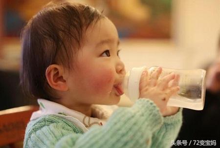 宝宝屁股有骚臭味是什么原因,宝宝屁屁有奇怪味道