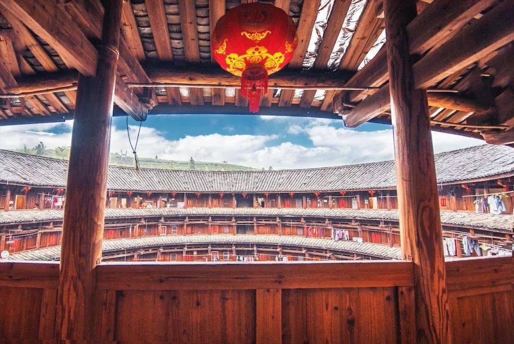 大学四年,我赚到人生第一个十万,去了十个省市,三个国家