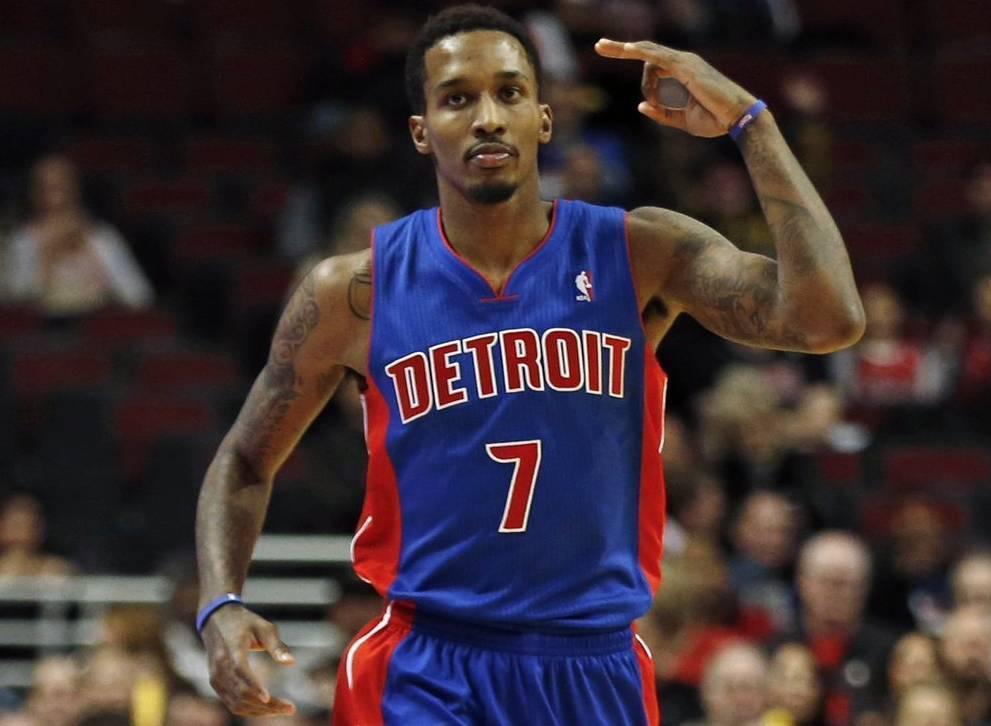 詹宁斯cba打架,詹姆斯cba