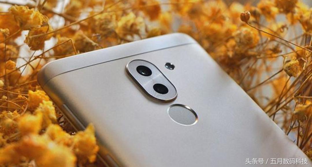 回顾华为荣耀手机发展史：诸多经典哪款是你的“初恋”？