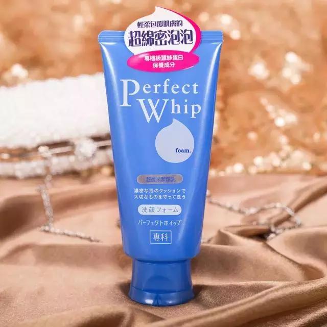 林允用的带法令纹面膜,林允用的意大利面膜