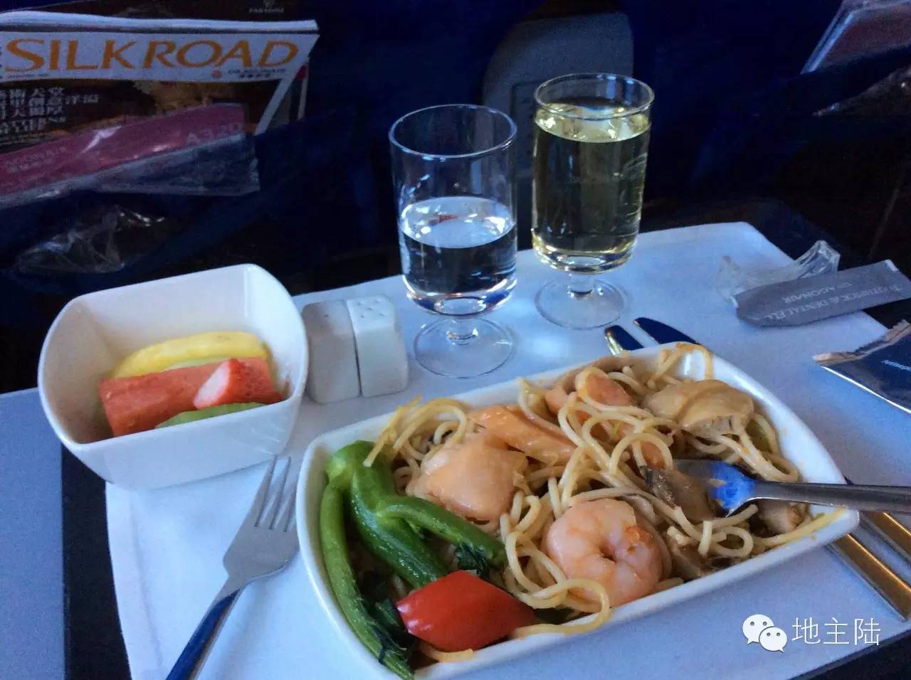 为啥飞机餐有那么难吃,飞机餐都不好吃吗