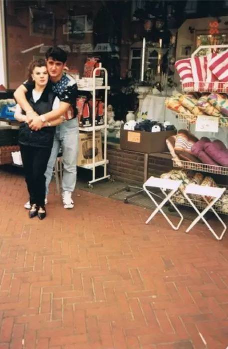 妈妈年轻的时候就是那么的勇敢,你还知道妈妈年轻时的样子吗