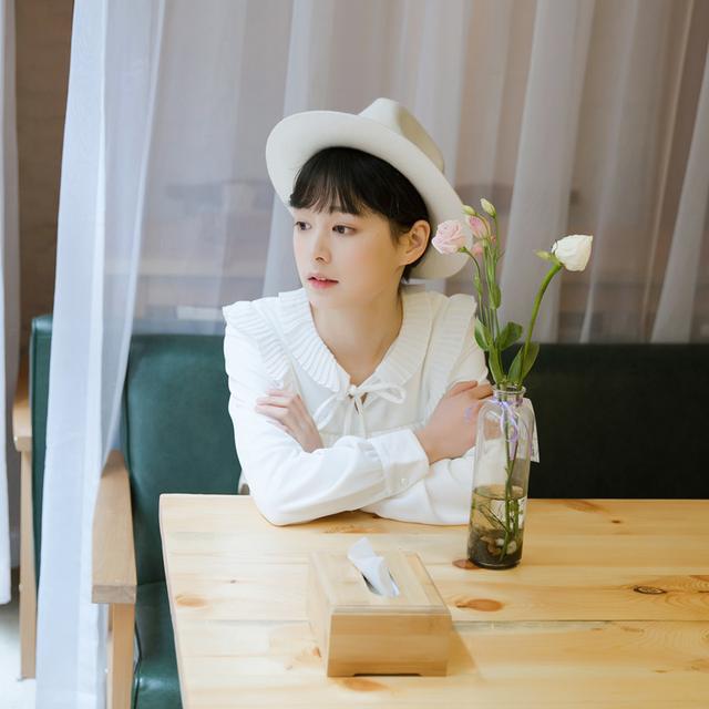 展现女人魅力蕾丝是不错的选择,唯有蕾丝让女人更精致