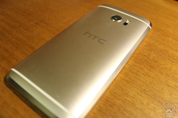 文本直送科技新闻:宏达电旗舰智慧型手机「HTC10」崭新体验,十分完美!