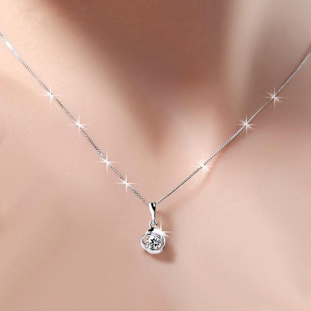 戴银饰都是些什么人,戴银饰好还是金饰好对身体好