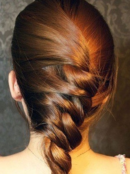 韩式麻花辫盘发教程,麻花辫让盘发更有气质