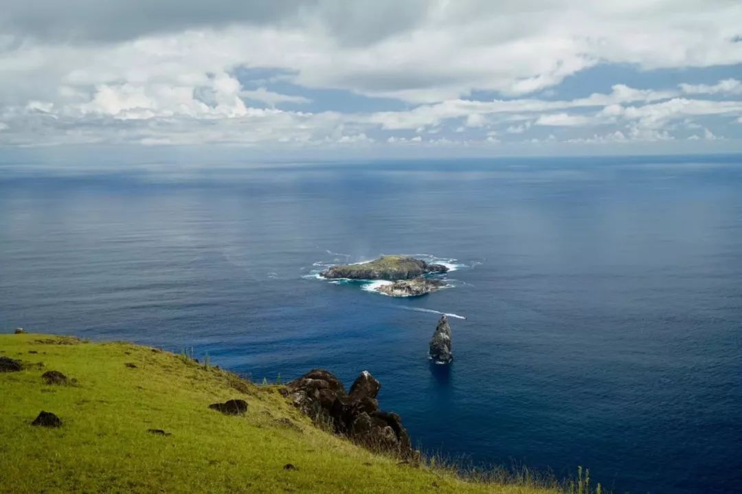 经常去旅行的人钱从哪来,去旅游的钱从哪里来的
