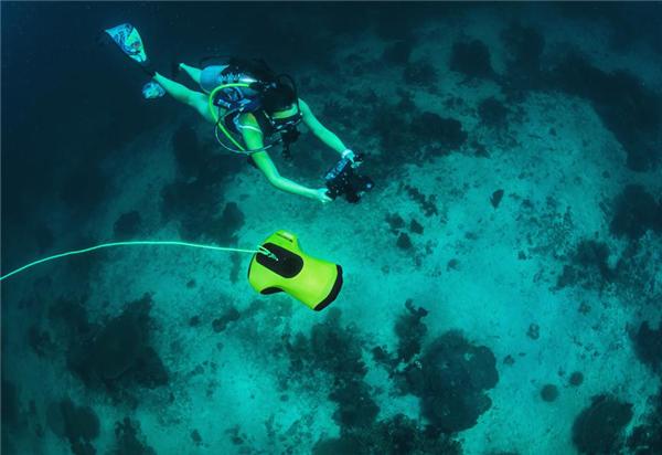 “潜龙二号”开年首潜引关注，鳍源科技领跑消费级水下机器人行业