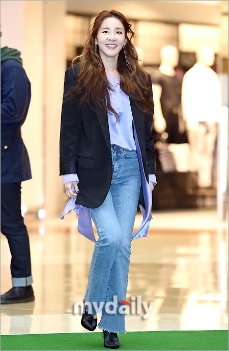 韩国女艺人sandara写真,sandara女艺人