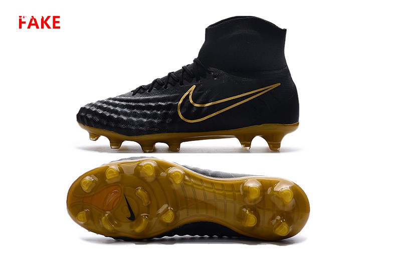 如何辨别足球鞋的真假,怎么检验足球鞋是否是正品
