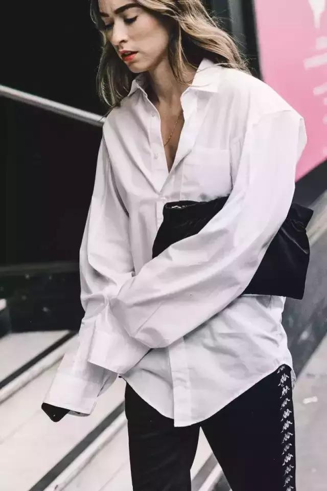 oversize微胖穿搭春季,这个春天一定要买条绿裤子