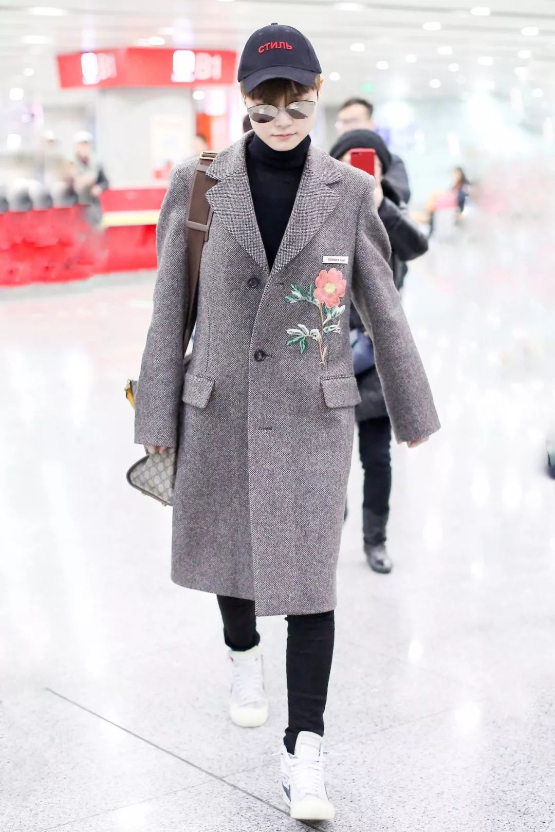 gucci是怎样成为全球最火品牌的,gucci设计look