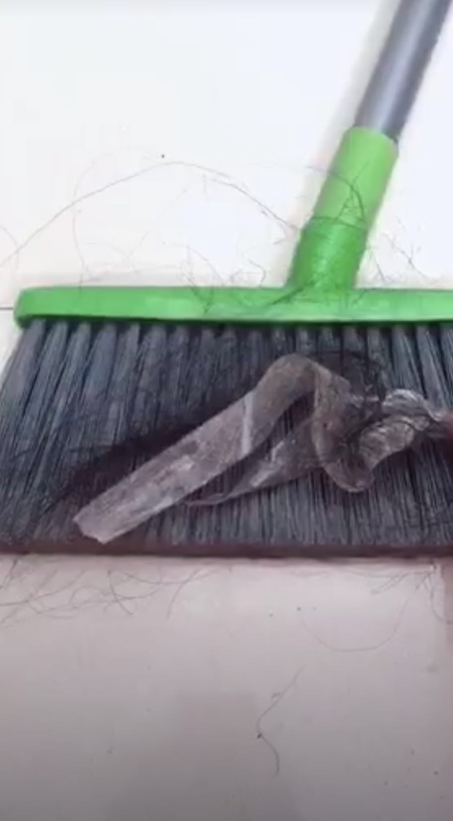 家里扫地怎么才能扫干净,家里扫地头发多