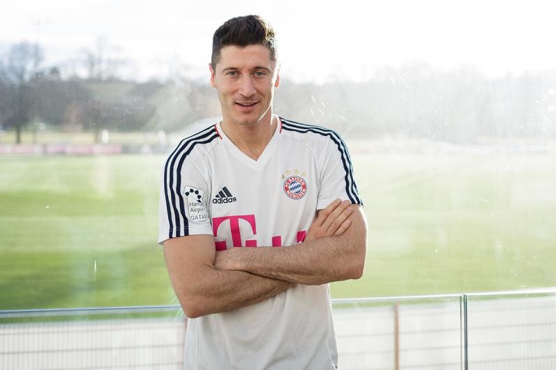 莱万多夫斯基是最好的前锋,莱万多夫斯基怎么踢球的