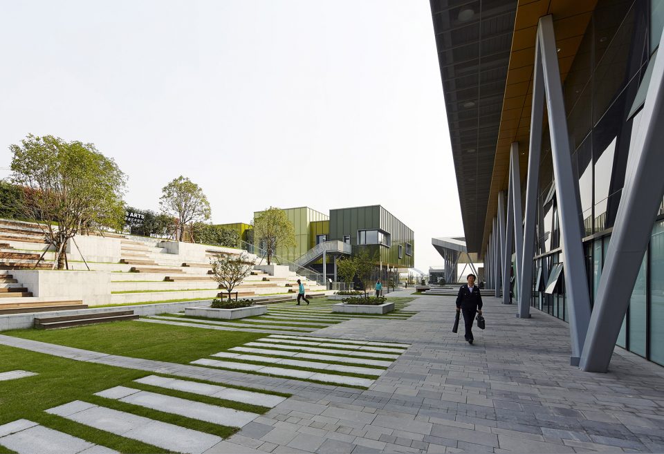 城中之城景华新苑,城中之城东原地产