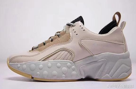 巴黎世家的复古球鞋,复古做旧球鞋推荐