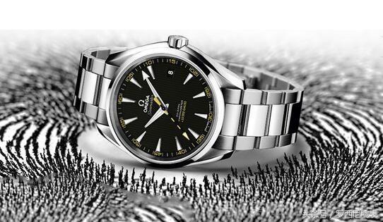 卡地亚坦克手表多久不戴会停,卡地亚手表一天不戴就停了