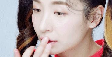 一抹惊艳的唇妆,diy唇彩的制作方法