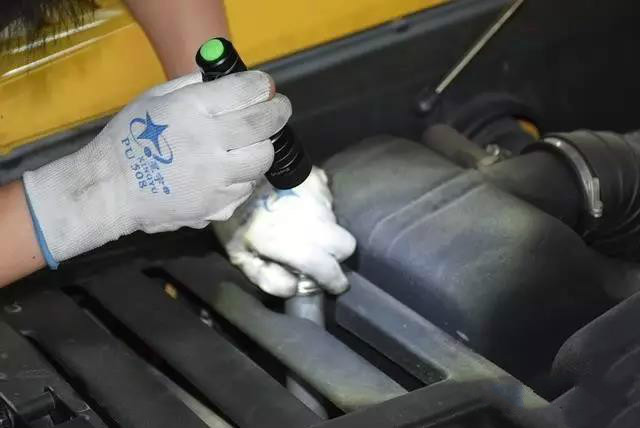 兰博基尼小牛盖拉多视频,兰博基尼