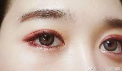 内双眼变大的方法,瞬间放大眼睛2倍的教程