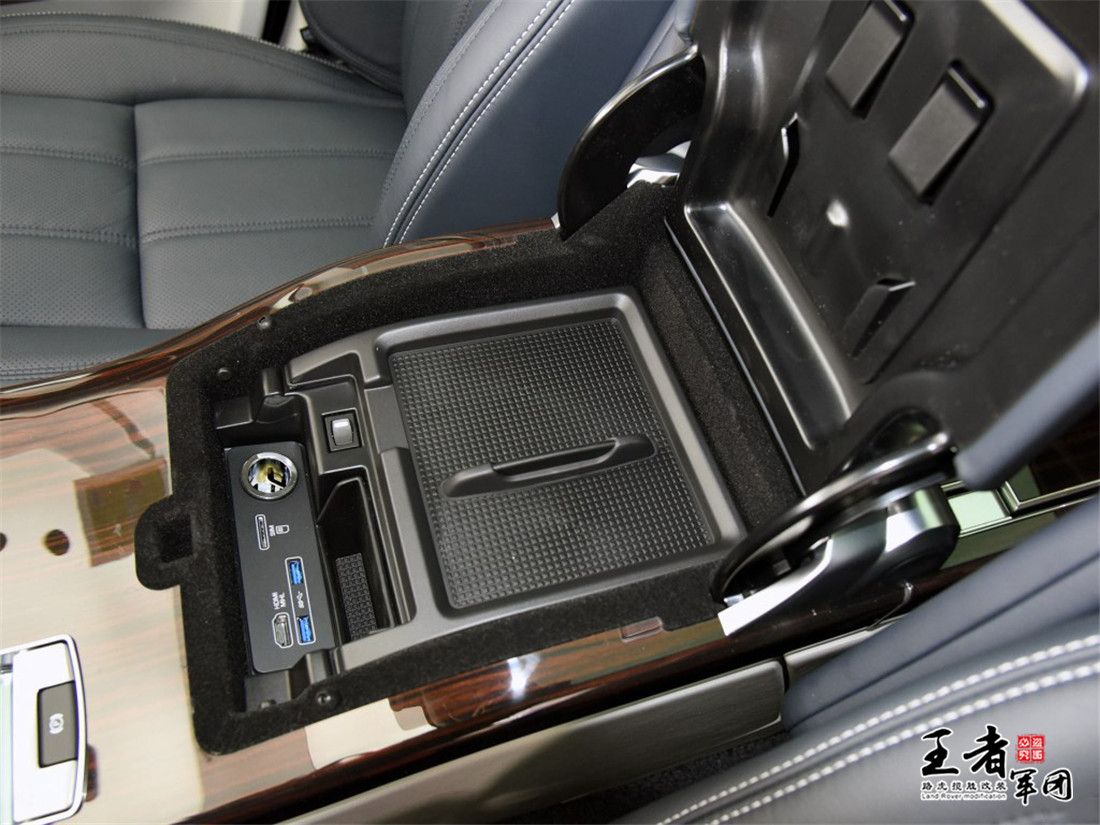 17年路虎揽胜尊崇创世四座,路虎揽胜尊崇创世加长落地价