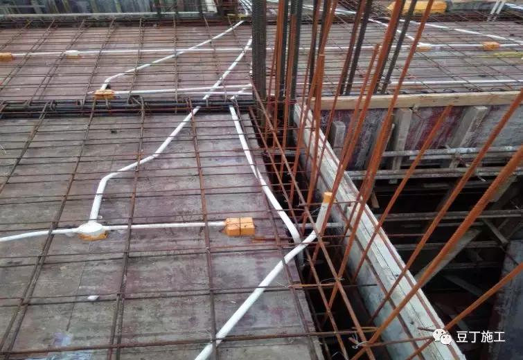 砖混结构水电预埋怎么施工,水电预留预埋施工质量验收规范