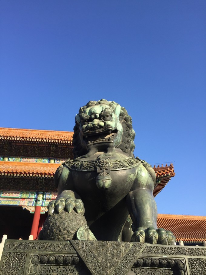 冬天去哪里旅游暖和特色美食,冬季游玩攻略美食推荐