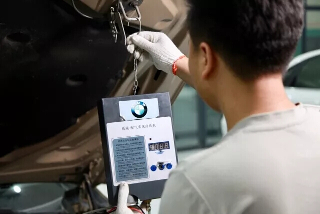 节后保养汽车,春节保养高峰期提前预约