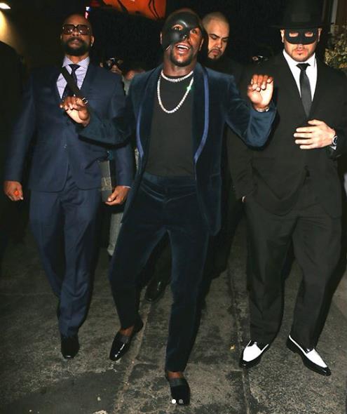 梅威瑟炫富新境界,梅威瑟炫富的生活视频