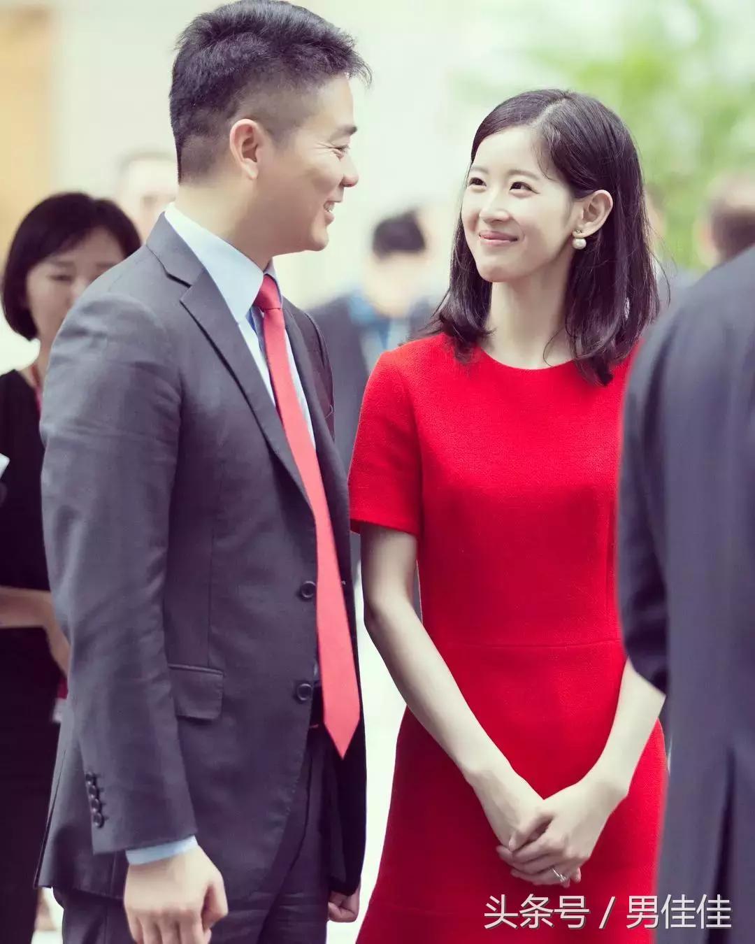 刘强东前女友目前在京东的职务,刘强东老婆年轻时的照片