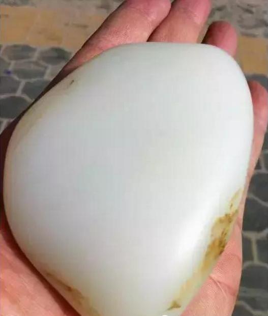 祁连山玉石原石怎样鉴别,玉石原石欣赏