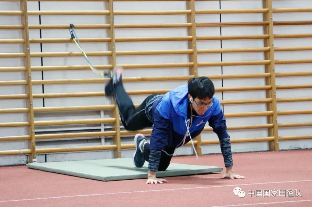 蓄势待发期待明天的比赛,蓄势待发敬请期待