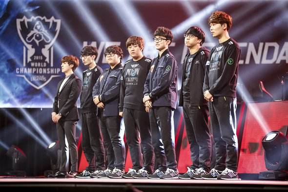 LOLS8落户韩国？最近一直顾着吃鸡都忘记S1-S7了