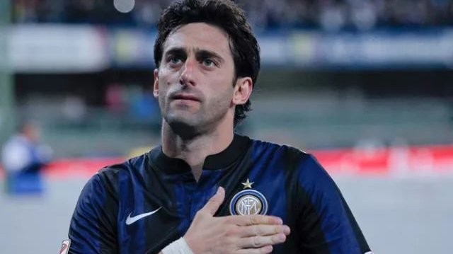 伯纳乌王子加冕,米利托绽放伯纳乌国米加冕三冠王