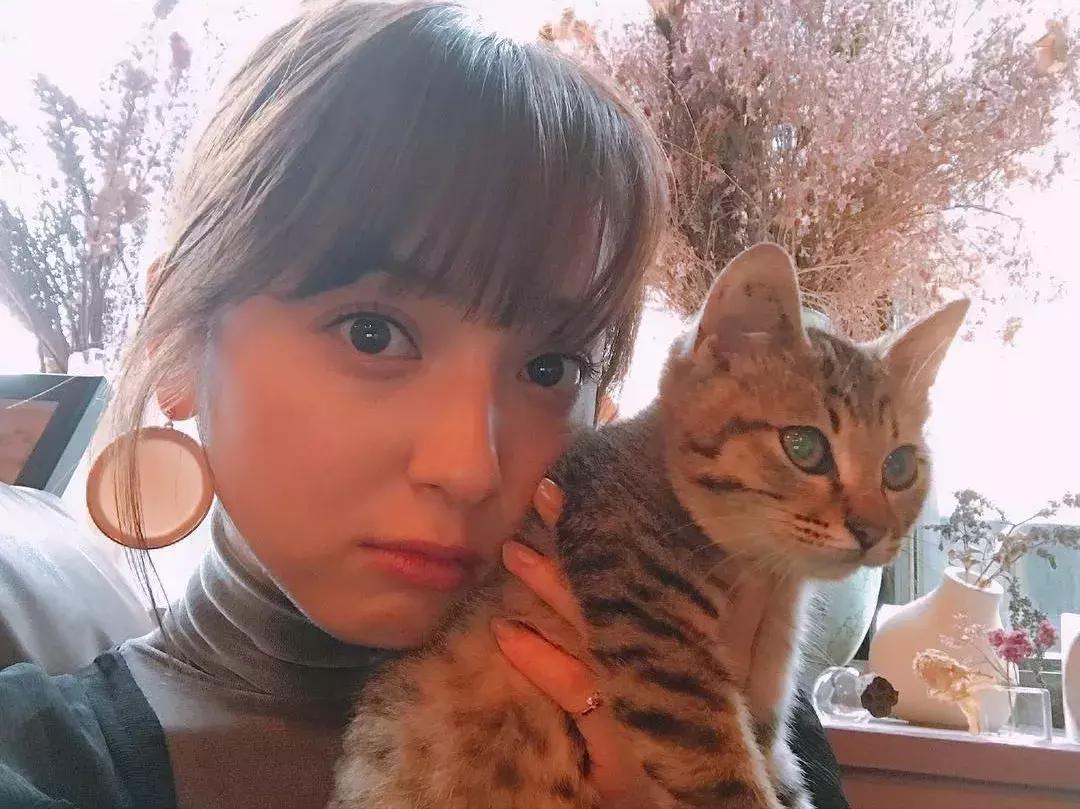 教你一招简单拍出漂亮的自拍照,如何拍出好看的自拍照