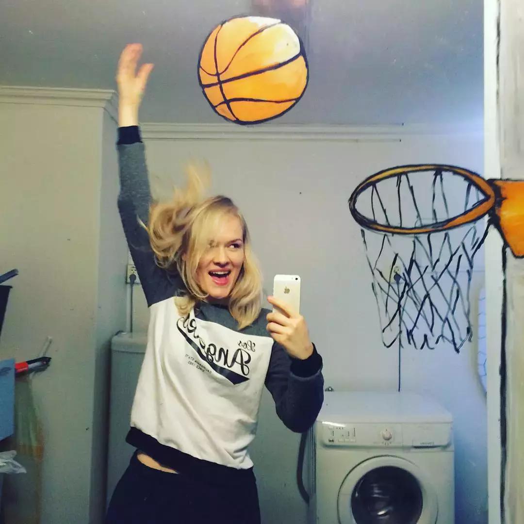 教你一招简单拍出漂亮的自拍照,如何拍出好看的自拍照